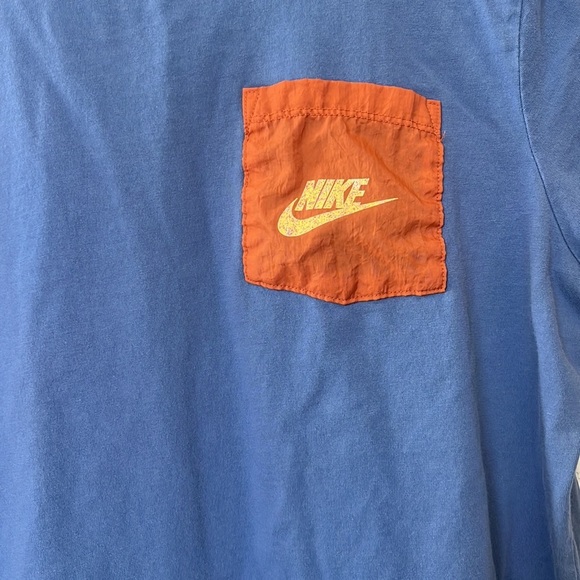 Nike Sports Icon Clash Tee Shirt Pocket Blue and Orange size Extra Large - Picture 4 of 12